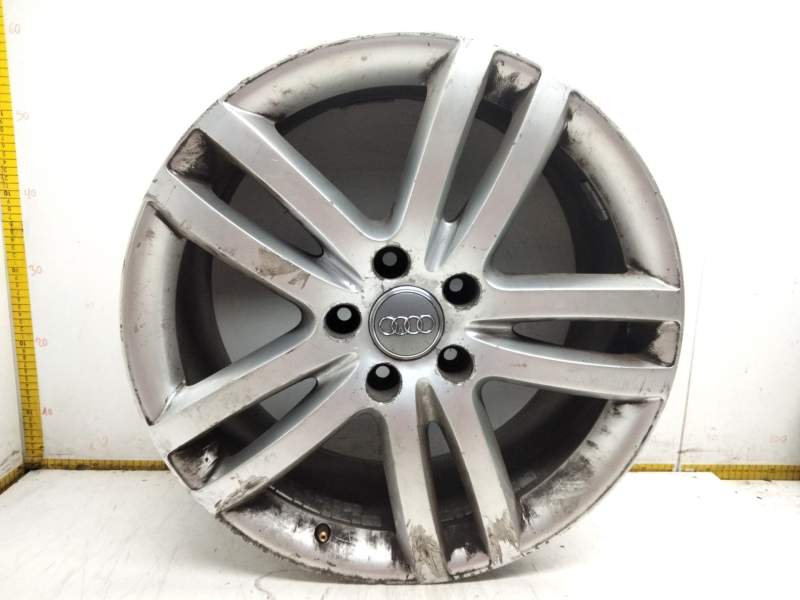 Recambio de llanta aluminio para audi q7 (4lb) 3.0 tdi quattro referencia OEM IAM 4L0601025M  