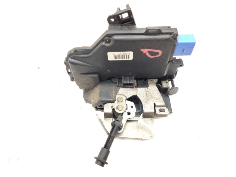 Recambio de cerradura puerta delantera derecha para audi a3 (8p) 1.9 tdi referencia OEM IAM   