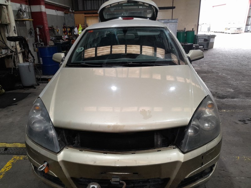 opel astra h (a04) del año 2005