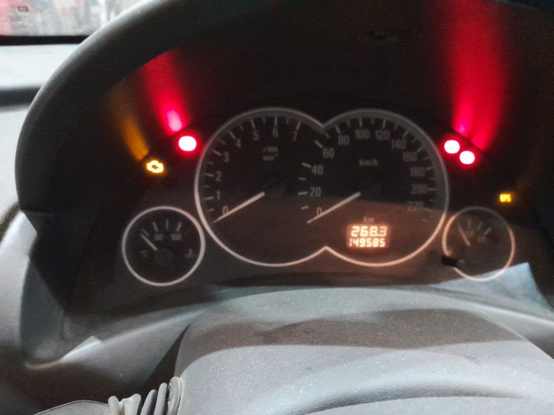 opel corsa d (s07) del año 2005