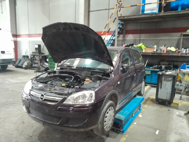 opel corsa d (s07) del año 2005
