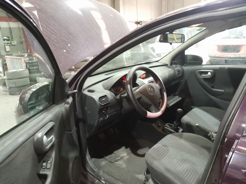 opel corsa d (s07) del año 2005