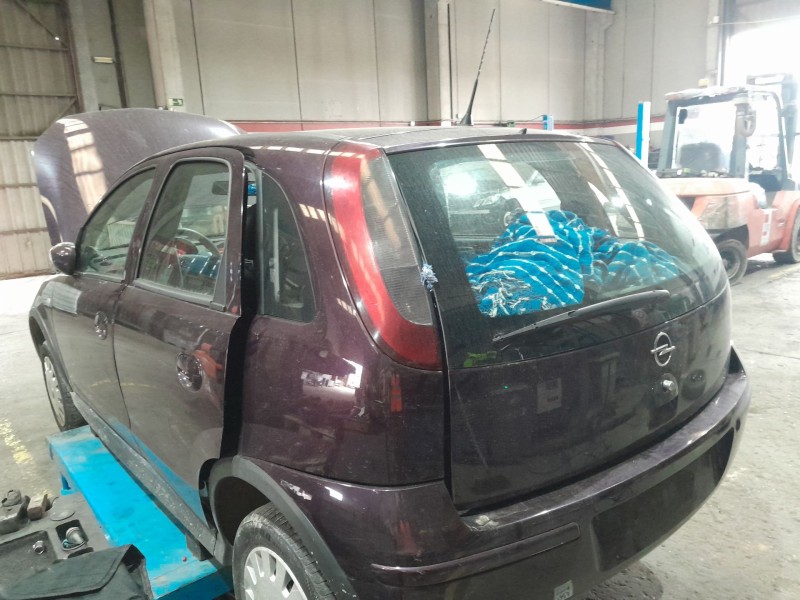 opel corsa d (s07) del año 2005