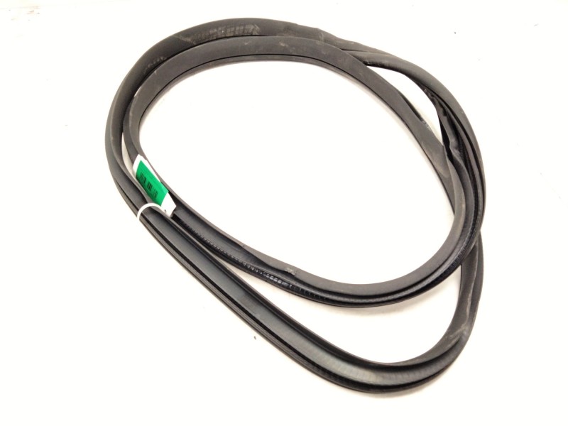 Recambio de gomas contorno puerta para mercedes-benz clase e (w213) 2.0 e 220 d (213.004) referencia OEM IAM A2136970900  