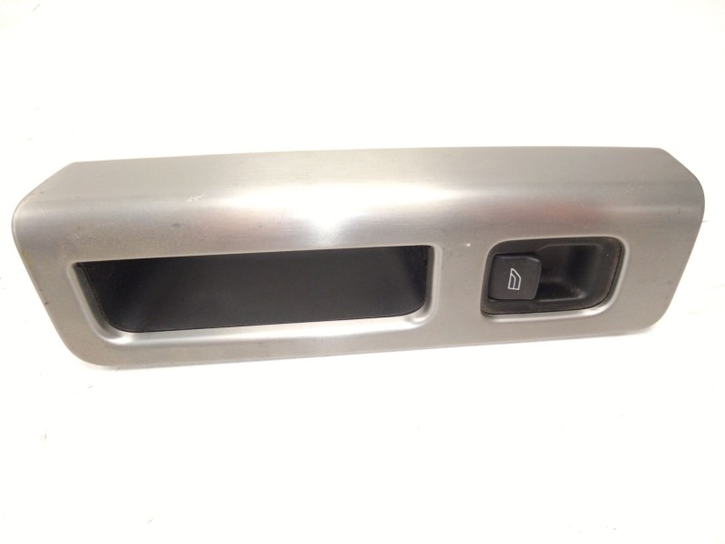 Recambio de mando elevalunas trasero derecho para volvo s40 berlina 2.0 diesel cat referencia OEM IAM   