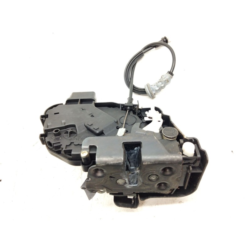 Recambio de cerradura puerta trasera derecha para volvo s40 berlina 2.0 diesel cat referencia OEM IAM 30699803  