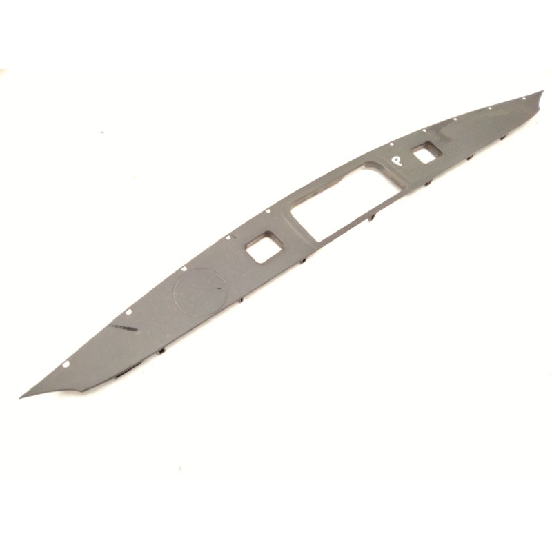 Recambio de moldura para mercedes-benz clase e (w213) 2.0 e 220 d (213.004) referencia OEM IAM A2137500000  