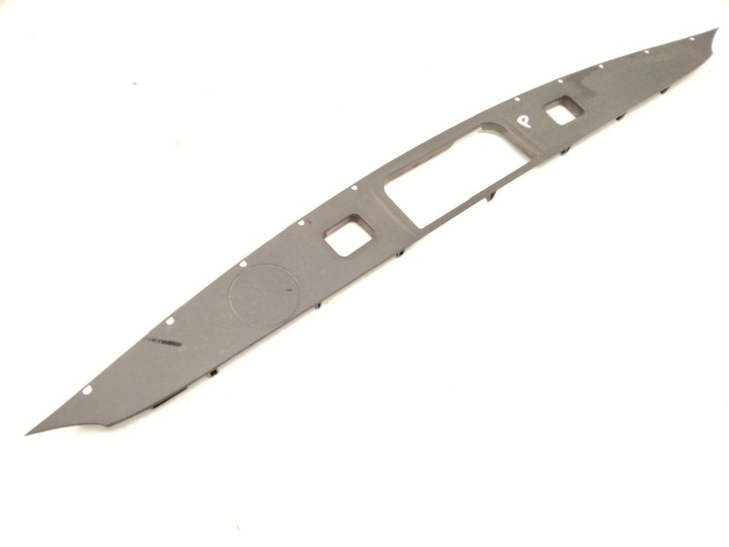 Recambio de moldura para mercedes-benz clase e (w213) 2.0 e 220 d (213.004) referencia OEM IAM A2137500000  