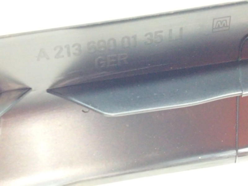 Recambio de moldura para mercedes-benz clase e (w213) 2.0 e 220 d (213.004) referencia OEM IAM A2136800135  