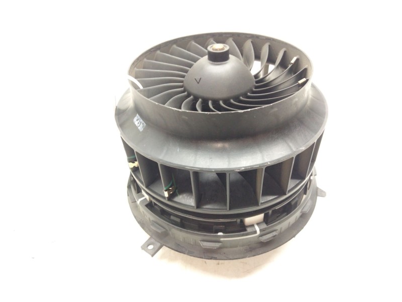 Recambio de motor calefaccion para mercedes-benz clase e (w213) 2.0 e 220 d (213.004) referencia OEM IAM 0130309006  