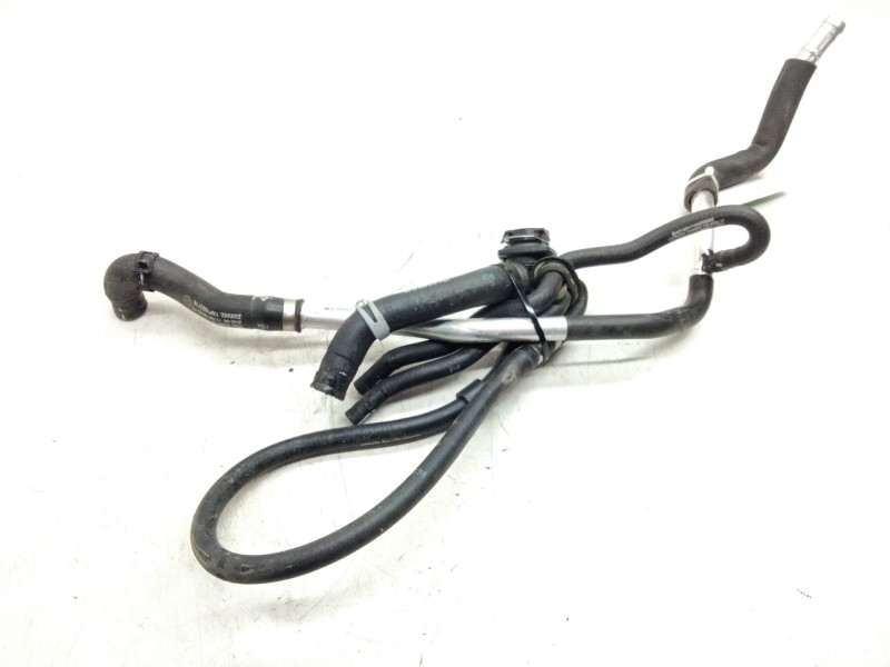 Recambio de tubo radiador para mercedes-benz clase e (w213) 2.0 e 220 d (213.004) referencia OEM IAM A2138302105  