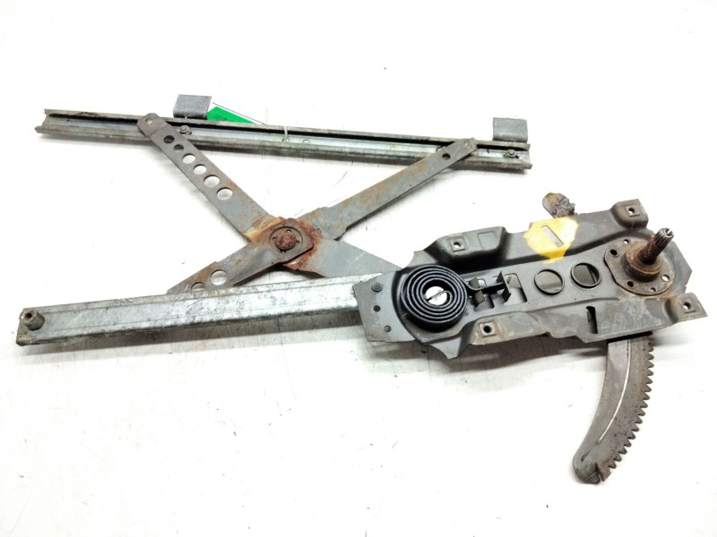 Recambio de elevalunas delantero izquierdo para bmw serie 5 (e28) 520i referencia OEM IAM 18679030  