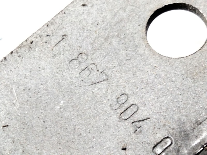 Recambio de elevalunas delantero derecho para bmw serie 5 (e28) 520i referencia OEM IAM 18679040  