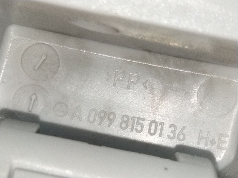 Recambio de tirador techo delantero derecho para mercedes-benz clase e (w213) 2.0 e 220 d (213.004) referencia OEM IAM A09981501