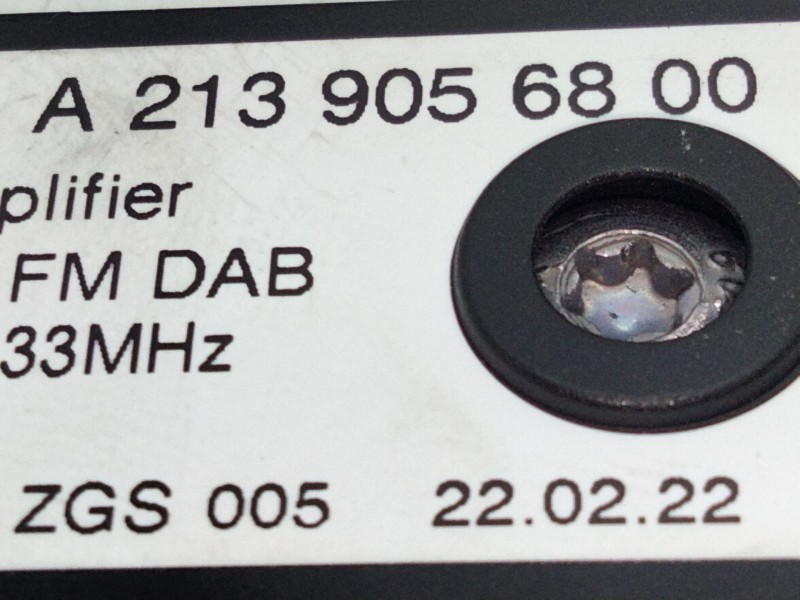 Recambio de amplificador antena para mercedes-benz clase e (w213) 2.0 e 220 d (213.004) referencia OEM IAM A2139056800  