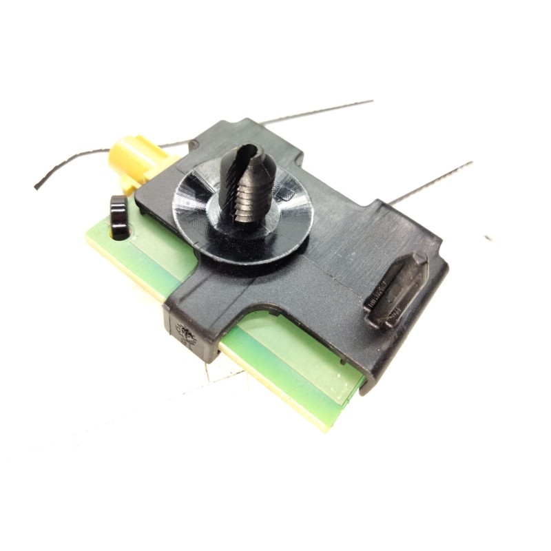 Recambio de antena para mercedes-benz clase e (w213) 2.0 e 220 d (213.004) referencia OEM IAM A1779052902  