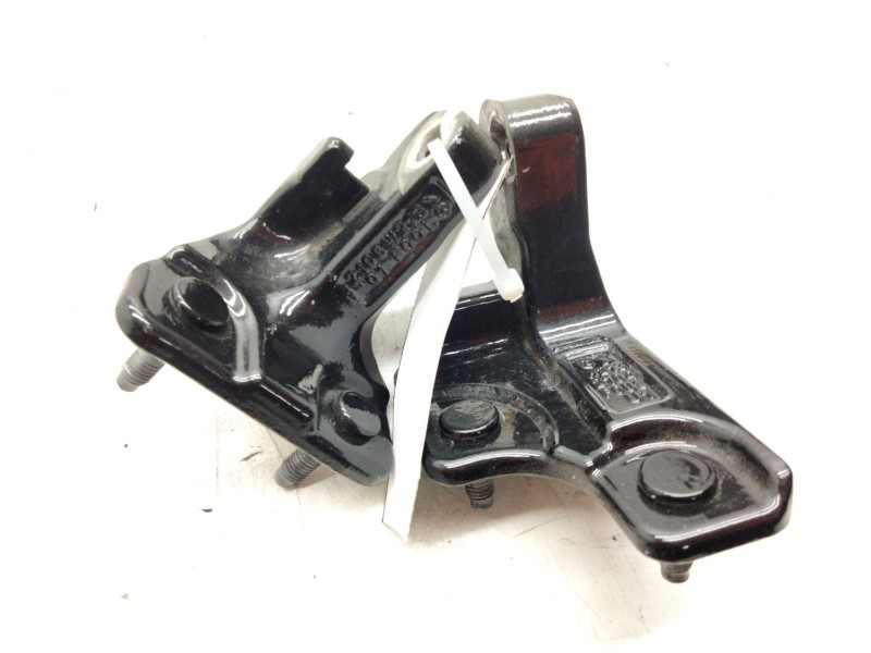 Recambio de bisagra trasera izquierda para mercedes-benz clase e (w213) 2.0 e 220 d (213.004) referencia OEM IAM W2132104  