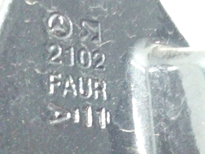 Recambio de bisagras puerta delantera derecha para mercedes-benz clase e (w213) 2.0 e 220 d (213.004) referencia OEM IAM 2102  