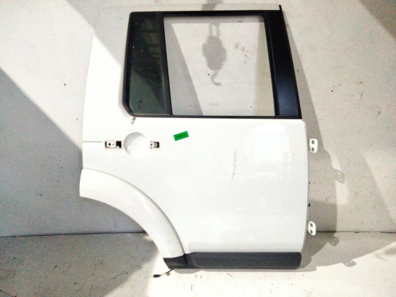 Recambio de puerta trasera derecha para land rover discovery 5 referencia OEM IAM   