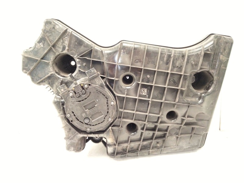 Recambio de deposito adblue para mercedes-benz clase e (w213) 2.0 e 220 d (213.004) referencia OEM IAM A2134704902  