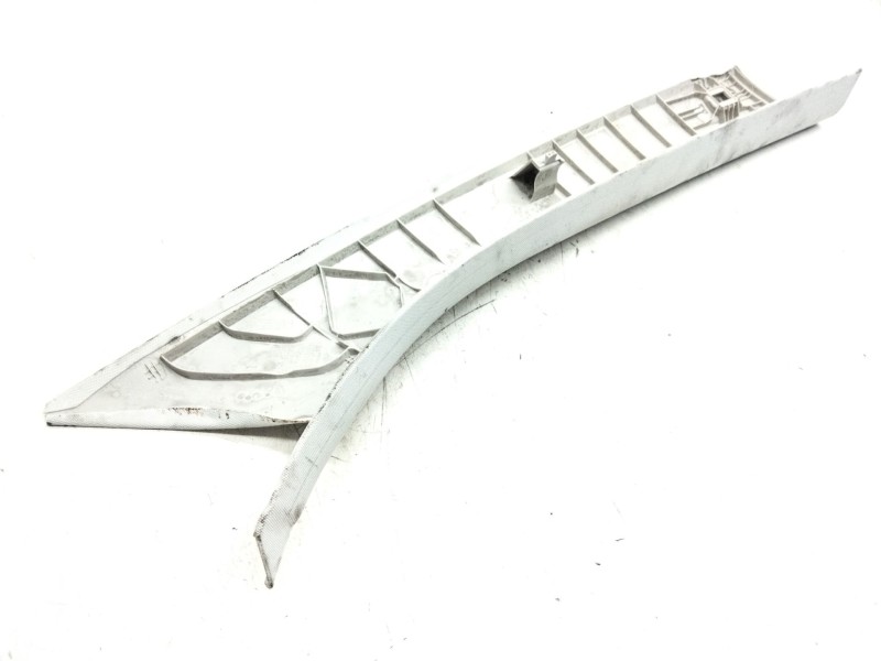 Recambio de moldura delantera izquierda para mercedes-benz clase e (w213) 2.0 e 220 d (213.004) referencia OEM IAM A2136906706  