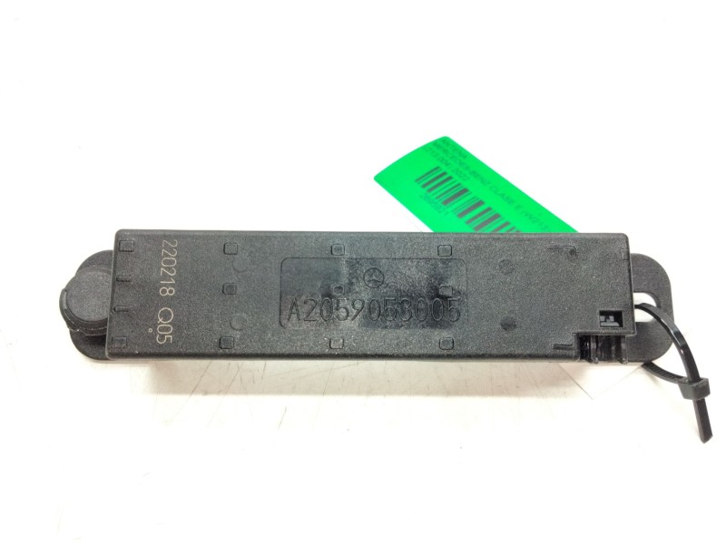 Recambio de antena para mercedes-benz clase e (w213) 2.0 e 220 d (213.004) referencia OEM IAM A2059053005  