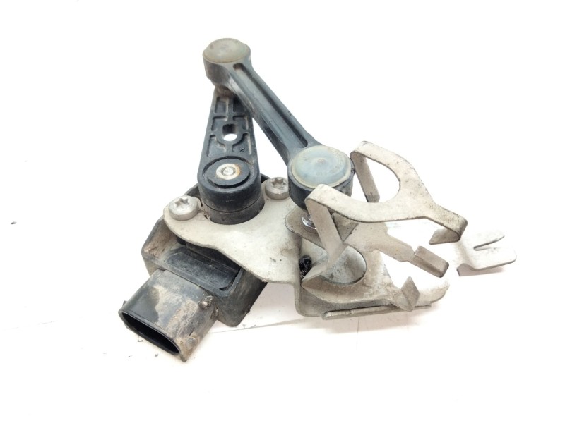 Recambio de regulador altura faros xenon para mercedes-benz clase e (w213) 2.0 e 220 d (213.004) referencia OEM IAM A0009053704 