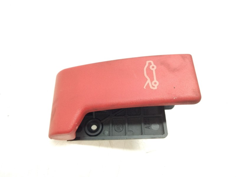 Recambio de tirador capot para mercedes-benz clase e (w213) 2.0 e 220 d (213.004) referencia OEM IAM A2138800402  