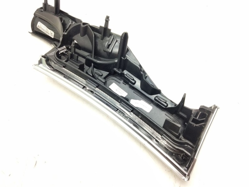 Recambio de moldura delantera izquierda para mercedes-benz clase e (w213) 2.0 e 220 d (213.004) referencia OEM IAM A2136803908  