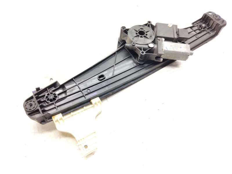 Recambio de elevalunas trasero izquierdo para peugeot 3008 suv (mc_, mr_, mj_, m4_) 1.5 bluehdi 130 referencia OEM IAM 981048858