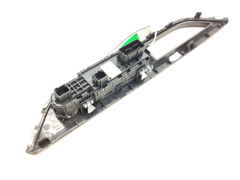 Recambio de mando elevalunas delantero izquierdo para peugeot 3008 suv (mc_, mr_, mj_, m4_) 1.5 bluehdi 130 referencia OEM IAM  