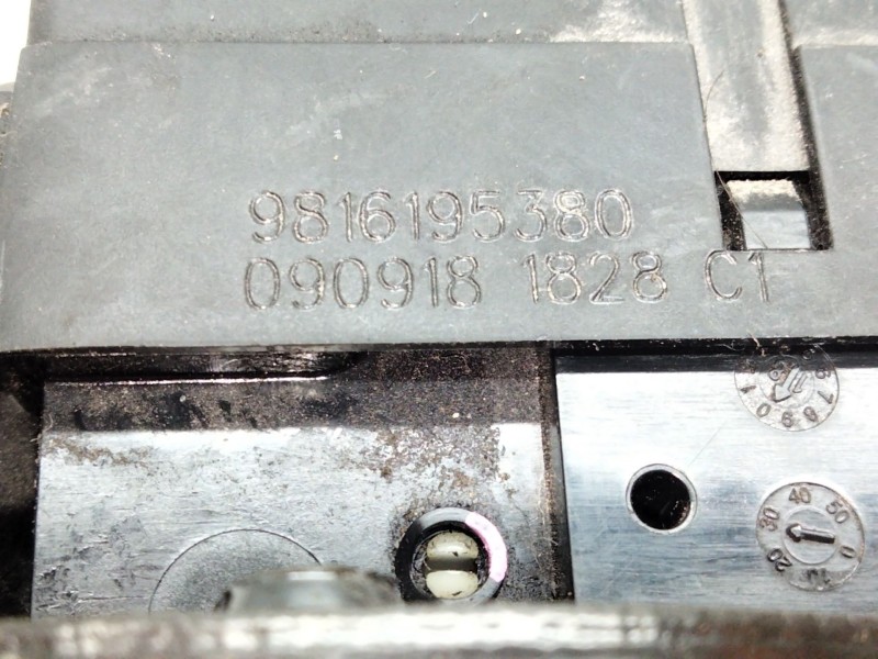 Recambio de cerradura maletero / porton para peugeot 3008 suv (mc_, mr_, mj_, m4_) 1.5 bluehdi 130 referencia OEM IAM 9816195380