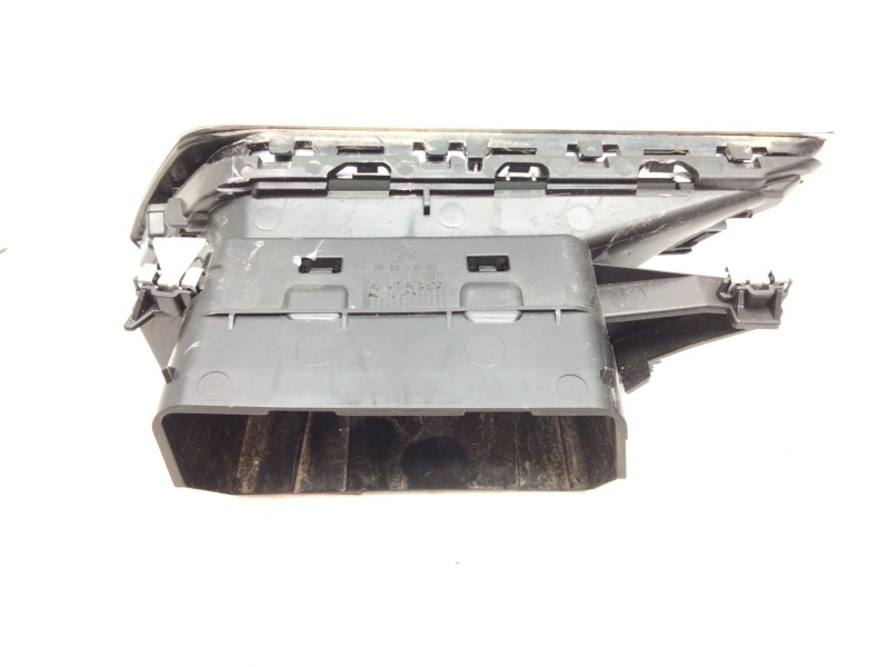 Recambio de aireador izquierdo para peugeot 3008 suv (mc_, mr_, mj_, m4_) 1.5 bluehdi 130 referencia OEM IAM 9810143080  