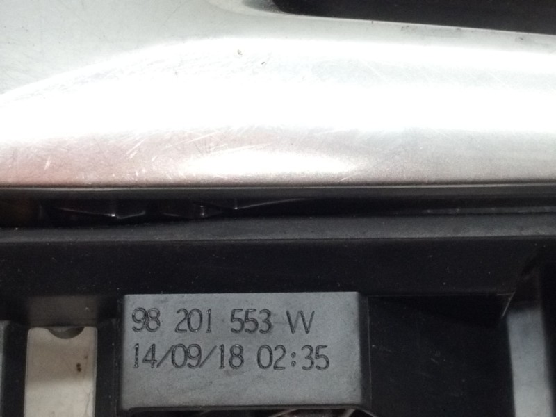 Recambio de maneta interior delantera izquierda para peugeot 3008 suv (mc_, mr_, mj_, m4_) 1.5 bluehdi 130 referencia OEM IAM 98