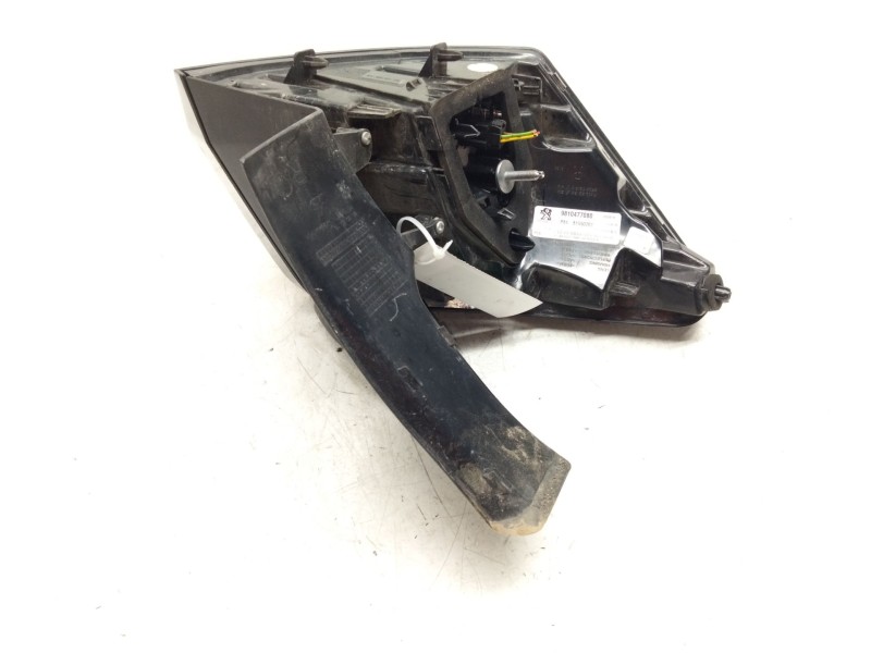 Recambio de piloto trasero izquierdo para peugeot 3008 suv (mc_, mr_, mj_, m4_) 1.5 bluehdi 130 referencia OEM IAM 9810477080  