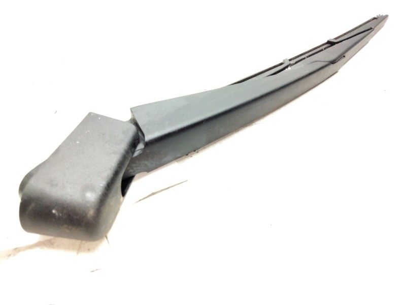 Recambio de brazo limpia trasero para peugeot 3008 suv (mc_, mr_, mj_, m4_) 1.5 bluehdi 130 referencia OEM IAM   