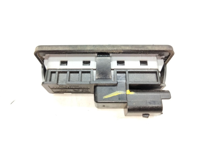 Recambio de maneta exterior porton para peugeot 3008 suv (mc_, mr_, mj_, m4_) 1.5 bluehdi 130 referencia OEM IAM 95835T  