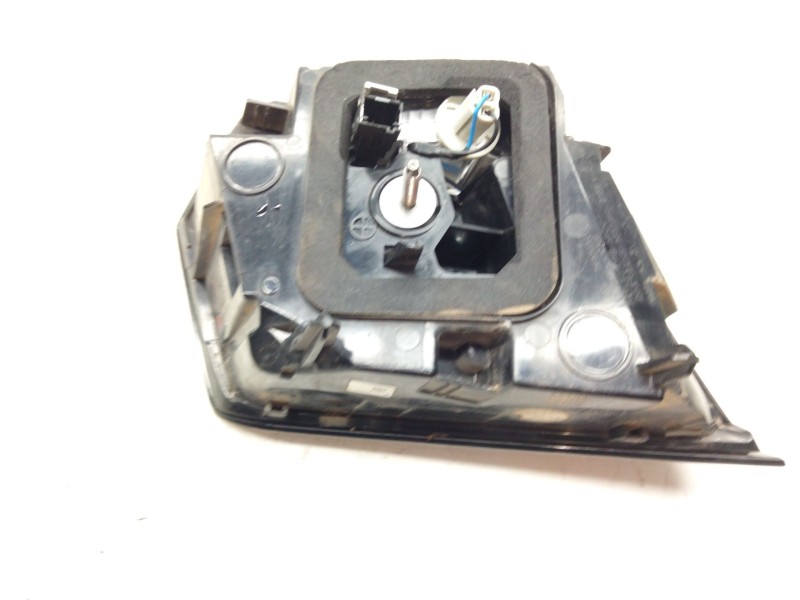 Recambio de piloto trasero derecho porton para peugeot 3008 suv (mc_, mr_, mj_, m4_) 1.5 bluehdi 130 referencia OEM IAM 98104777