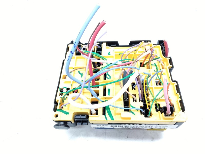 Recambio de caja fusibles para peugeot 3008 suv (mc_, mr_, mj_, m4_) 1.5 bluehdi 130 referencia OEM IAM 9804848580  