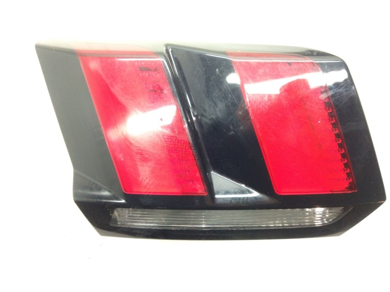 Recambio de piloto trasero izquierdo porton para peugeot 3008 suv (mc_, mr_, mj_, m4_) 1.5 bluehdi 130 referencia OEM IAM 981047