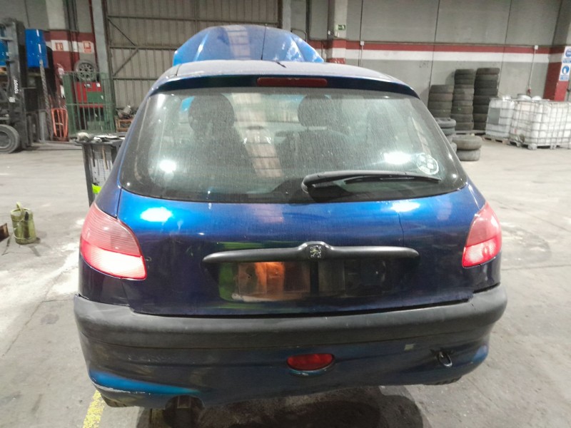 peugeot 206 fastback (2a/c) del año 2000