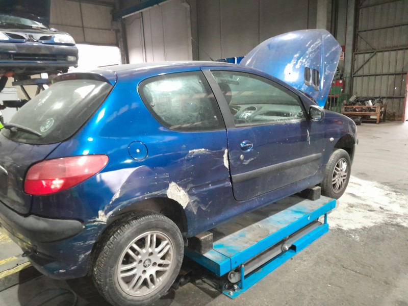 peugeot 206 fastback (2a/c) del año 2000