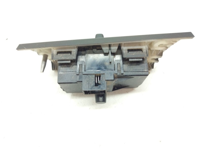 Recambio de mando luces para bmw serie 3 berlina (e90) 320d referencia OEM IAM 6932796  