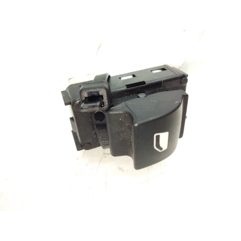 Recambio de mando elevalunas trasero derecho para peugeot 3008 suv (mc_, mr_, mj_, m4_) 1.5 bluehdi 130 referencia OEM IAM 98044