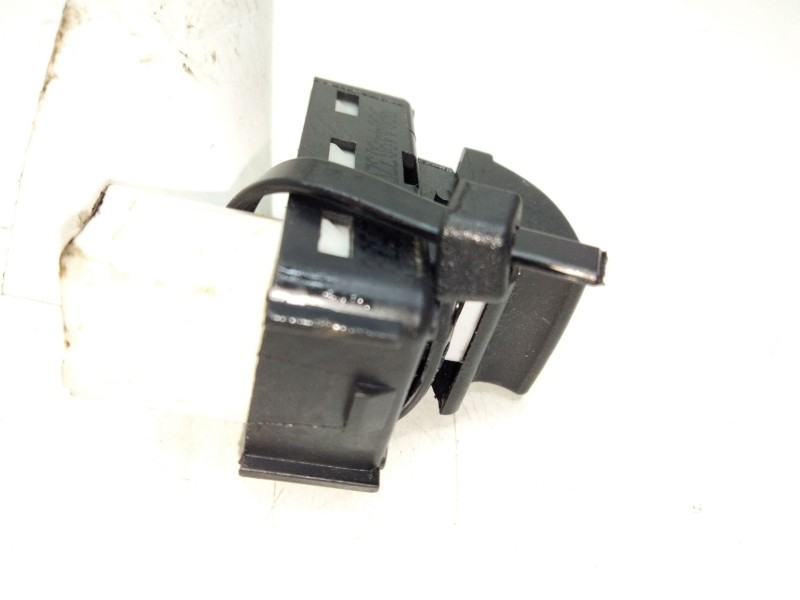 Recambio de mando elevalunas trasero derecho para peugeot 3008 suv (mc_, mr_, mj_, m4_) 1.5 bluehdi 130 referencia OEM IAM 98044