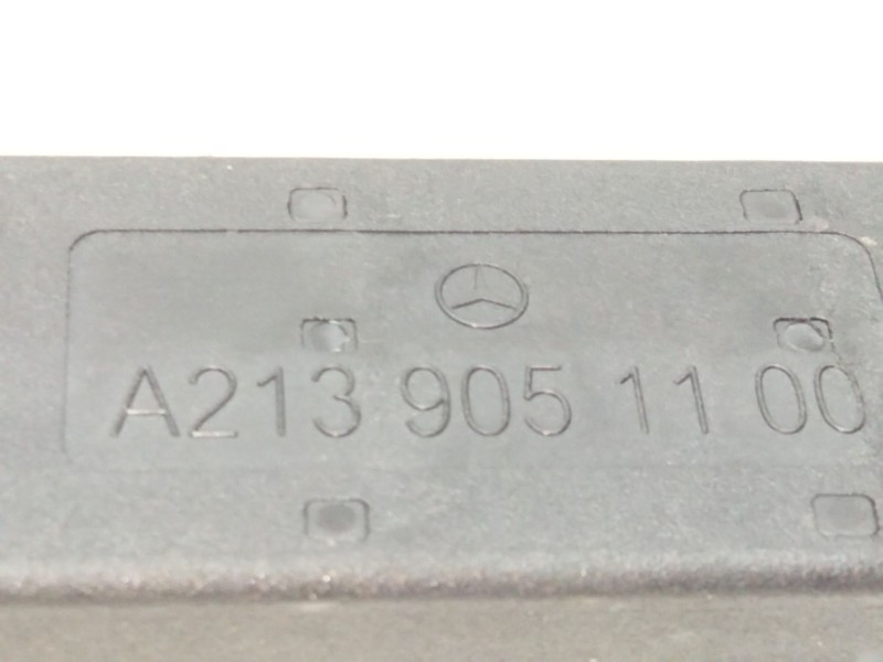Recambio de antena para mercedes-benz clase e (w213) 2.0 e 220 d (213.004) referencia OEM IAM A2139051100  