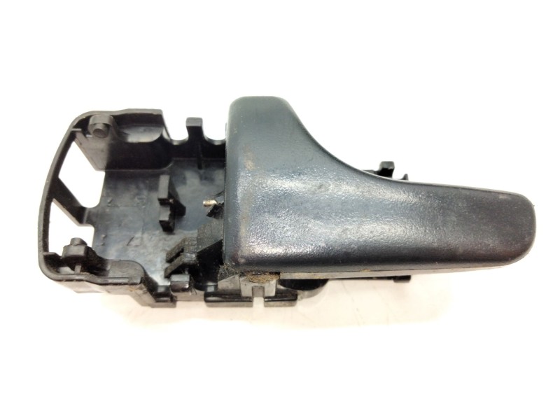 Recambio de maneta interior porton para nissan terrano ii (r20) 2.7 tdi 4wd referencia OEM IAM   