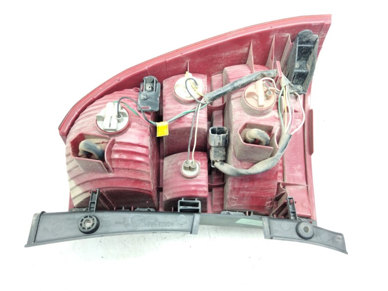 Recambio de piloto trasero izquierdo para kia sportage ii (je_, km) 2.0 crdi 4wd referencia OEM IAM   