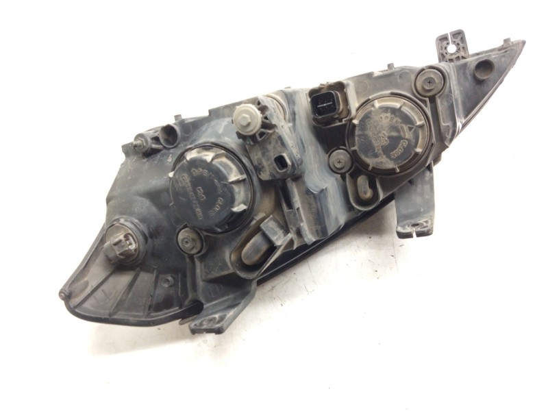 Recambio de faro derecho para ssangyong kyron 2.7 xdi 4x4 referencia OEM IAM   