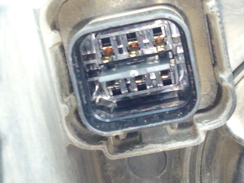 Recambio de faro derecho para ssangyong kyron 2.7 xdi 4x4 referencia OEM IAM   